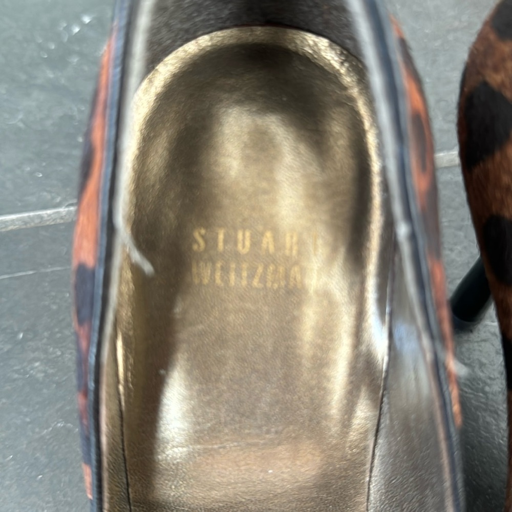 Gorgeous calf hair Stuart Weitzman peep toes! - Picture 2 of 6